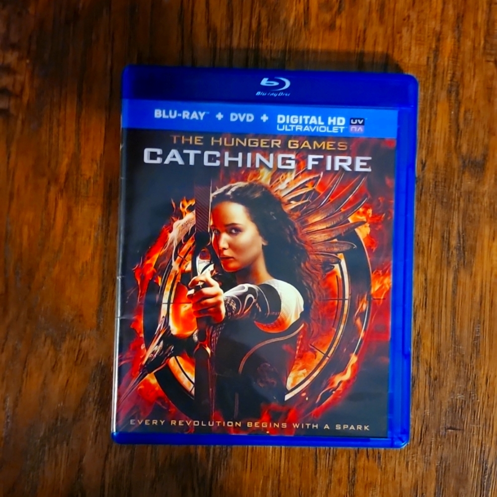 The hunger Games, Catching Fire 🔥 Blue Ray+ Digital HD Ultraviolet + DVD